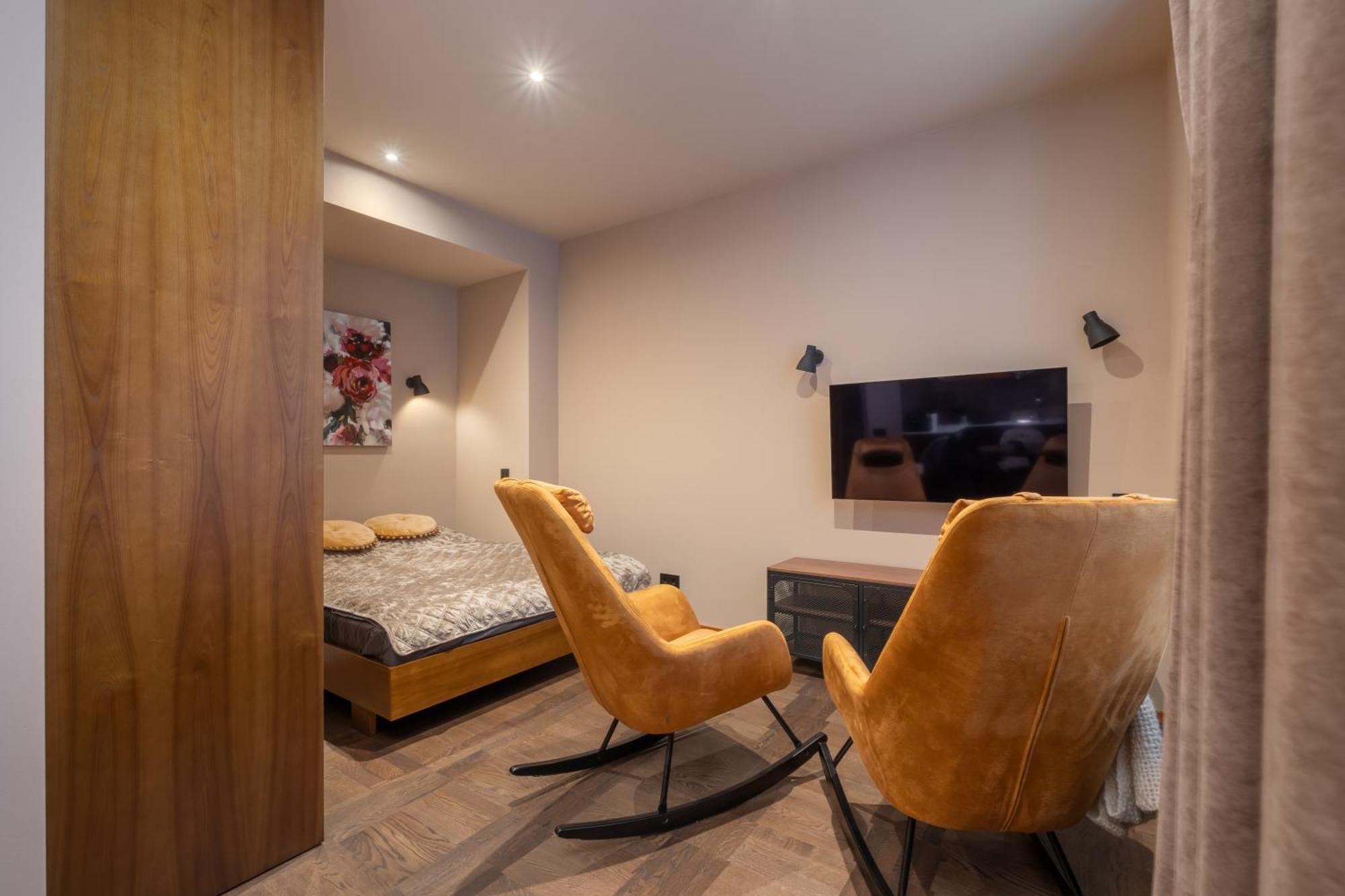 Stylish Old Town Apartment On Mucenieku Street Riga Extérieur photo